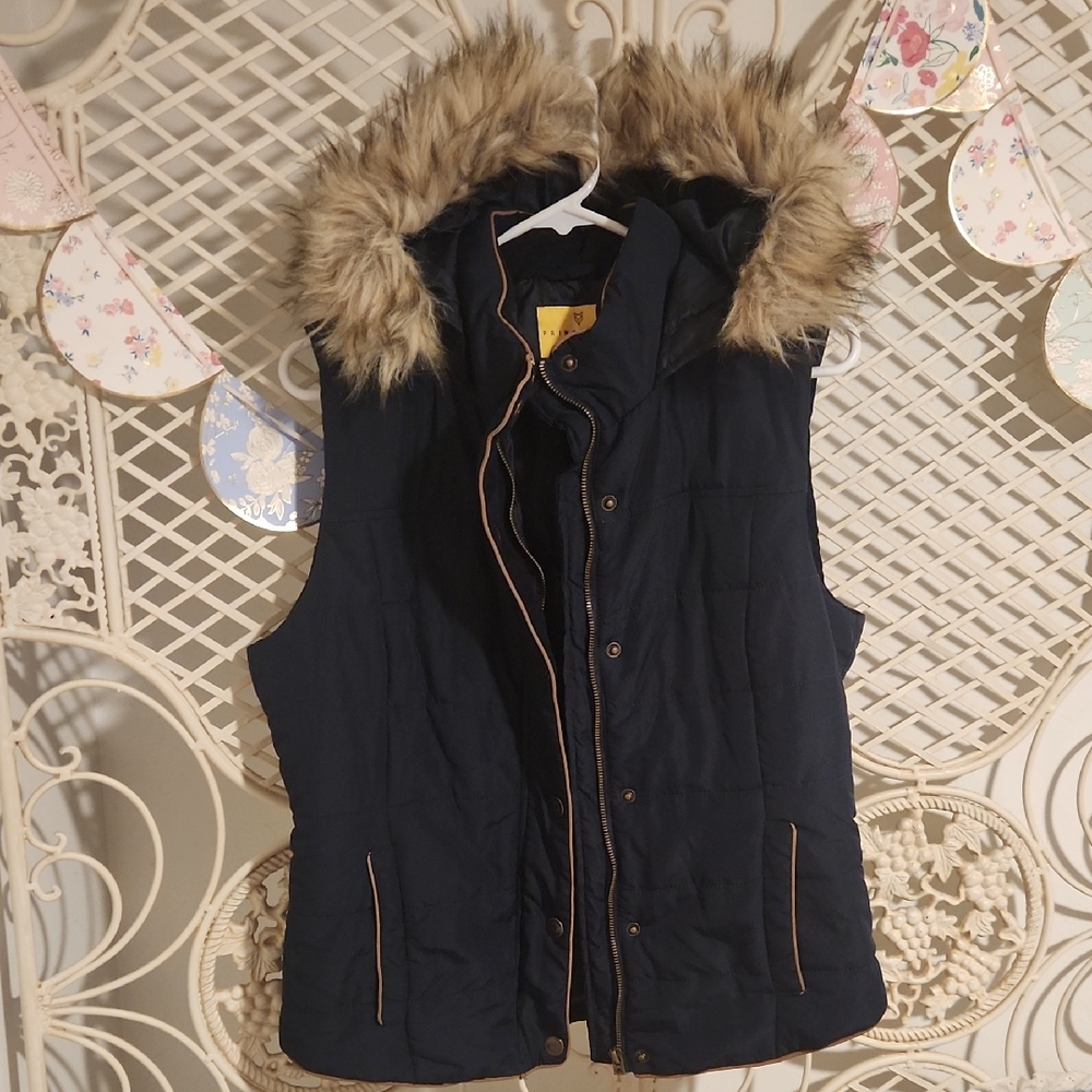 Prince & Fox Navy Quilted Fur Hood Vest